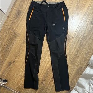Colombia Men's Cargo Black and Orange Pants